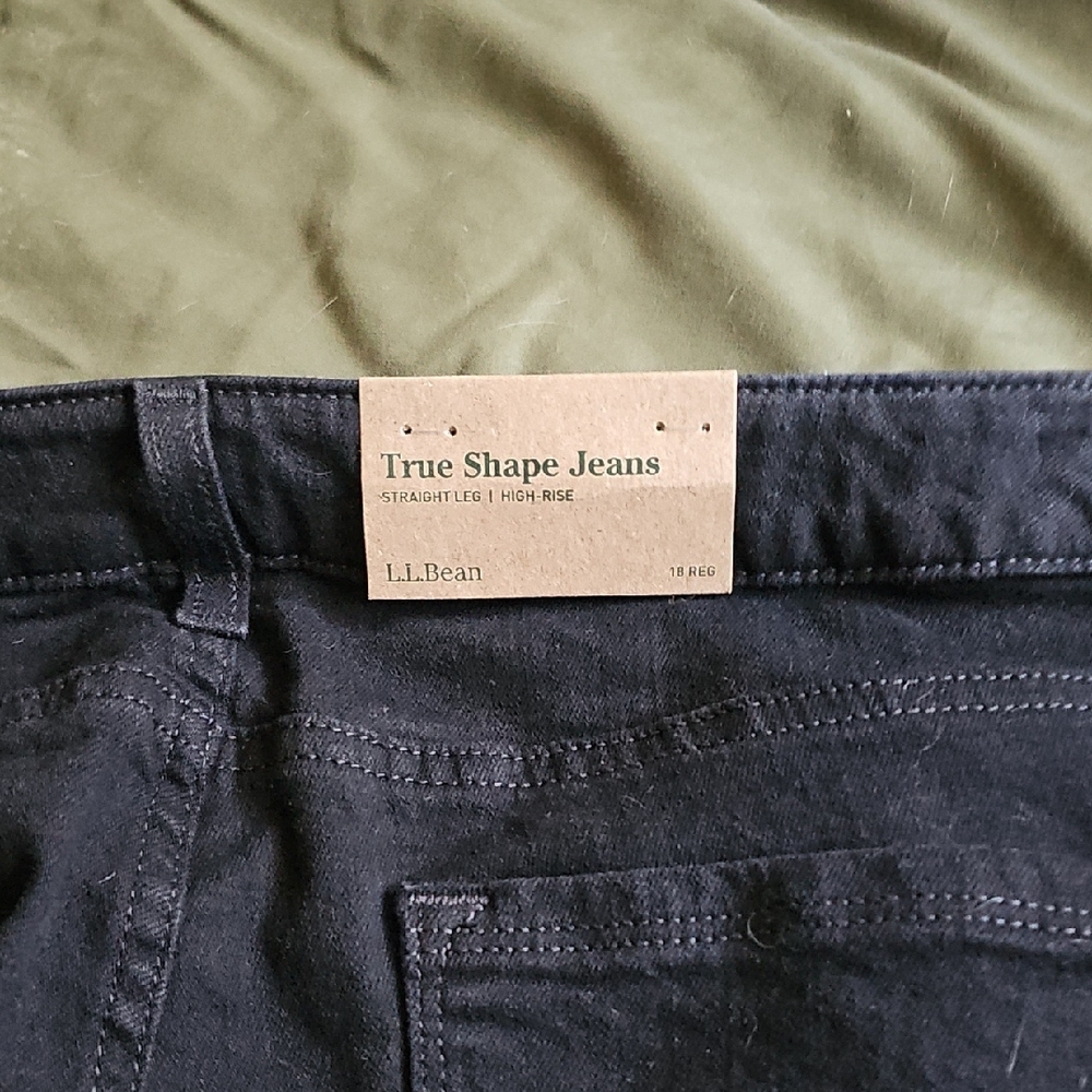 L.L. Bean Women's Black Pants - Picture 6 of 6